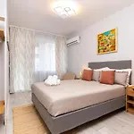 Apartament Gorgeous Yanevi 2 Bedroom & Parking Płowdiw