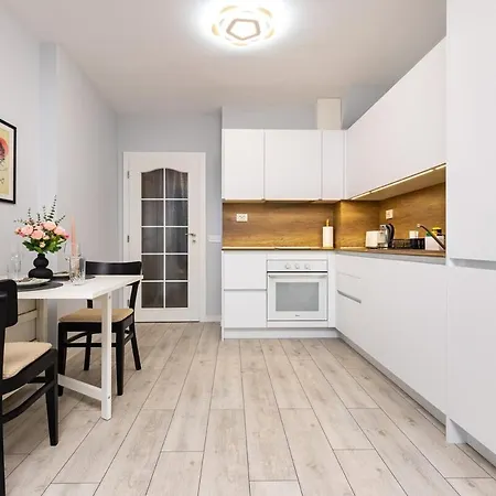 Gorgeous Yanevi 2 Bedroom & Parking * Пловдив
