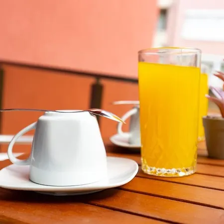 Gorgeous Yanevi 2 Bedroom & Parking شقة *