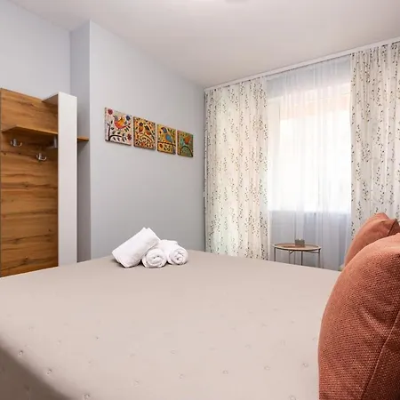 Gorgeous Yanevi 2 Bedroom & Parking * Пловдив