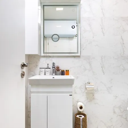 Gorgeous Yanevi 2 Bedroom & Parking * Пловдив