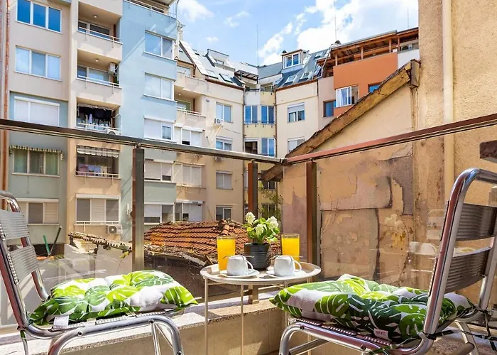 Lägenhet Gorgeous Yanevi 2 Bedroom & Parking Plovdiv