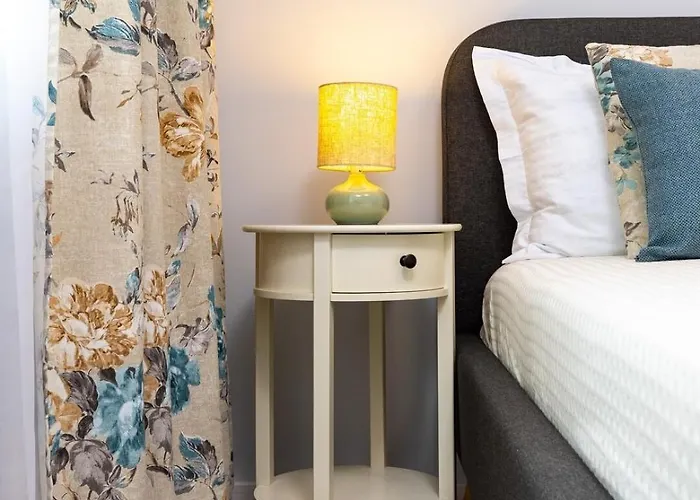 Gorgeous Yanevi 2 Bedroom & Parking Appartement *